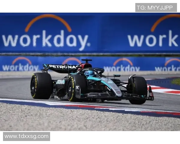 拉塞尔无线电诉苦引发梅赛德斯反思 车队供认墨西哥站决议计划缓慢